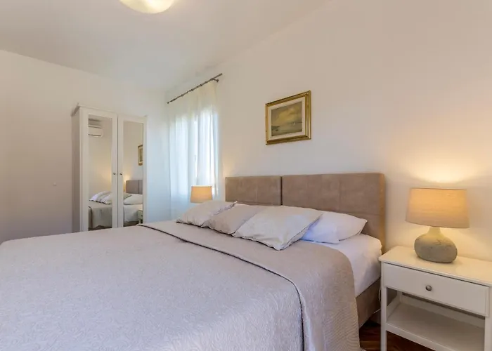 Split-villas Dalmatica For 12 Вілла