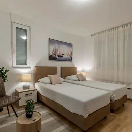 Split-villas Dalmatica For 12 Villa Spalato