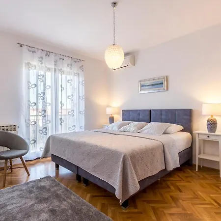 Split-villas Dalmatica For 12 Villa Spalato